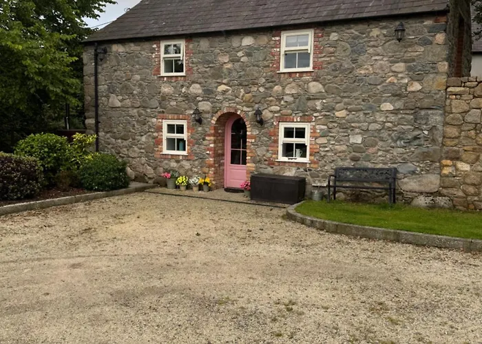 Holiday home Loughanmore Court *